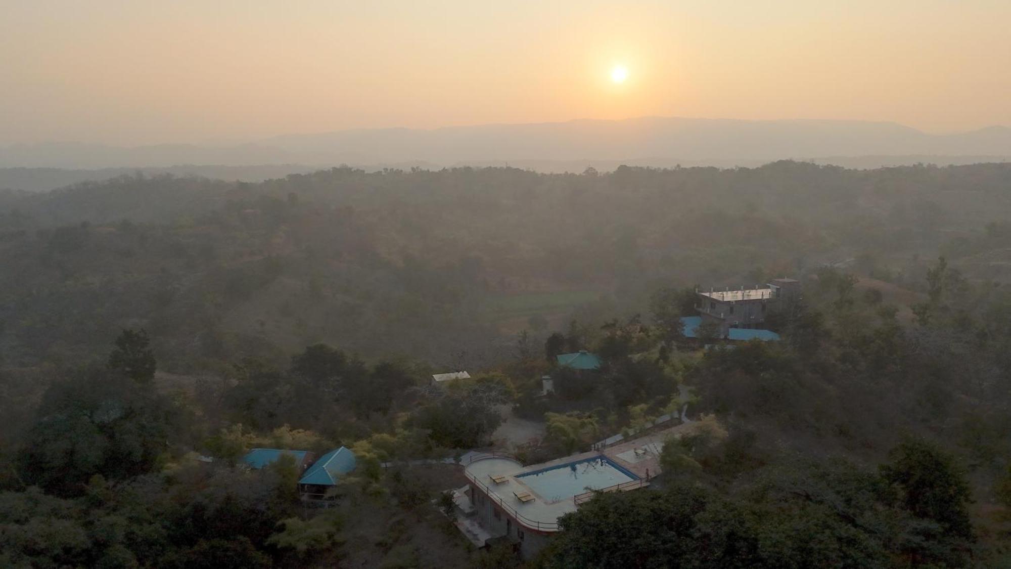 The Sky Imperial Jungle Camp Resort Kumbhalgarh Esterno foto